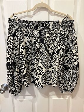 EXPRESS NWT Off Shoulder Top Black White Aztec Print